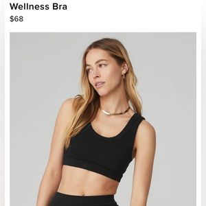 Alo yoga black wellness bra size M